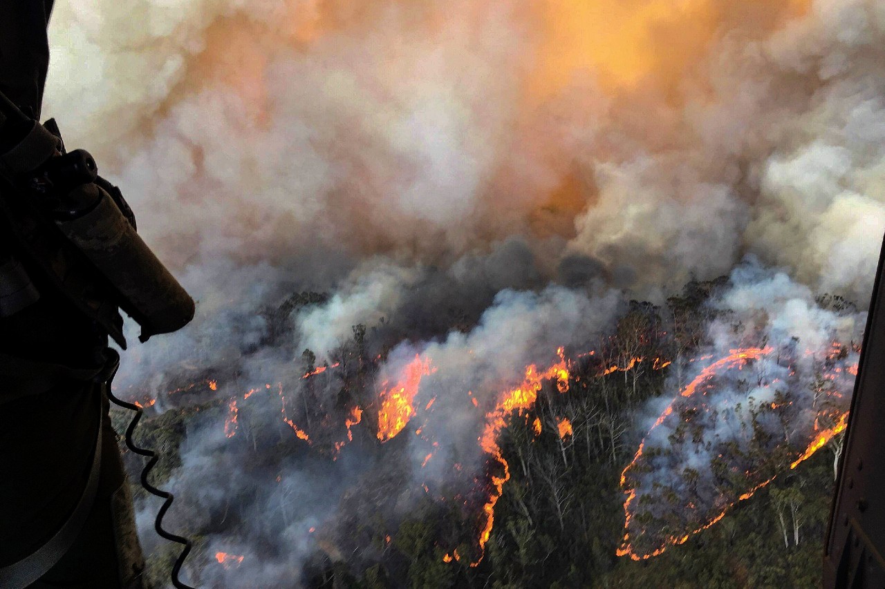 Imagen aérea del incendio forestal de Grose Valley en el área de Blue Mountains de Nueva Gales del Sur, Australia, que tuvo lugar en enero de 2020