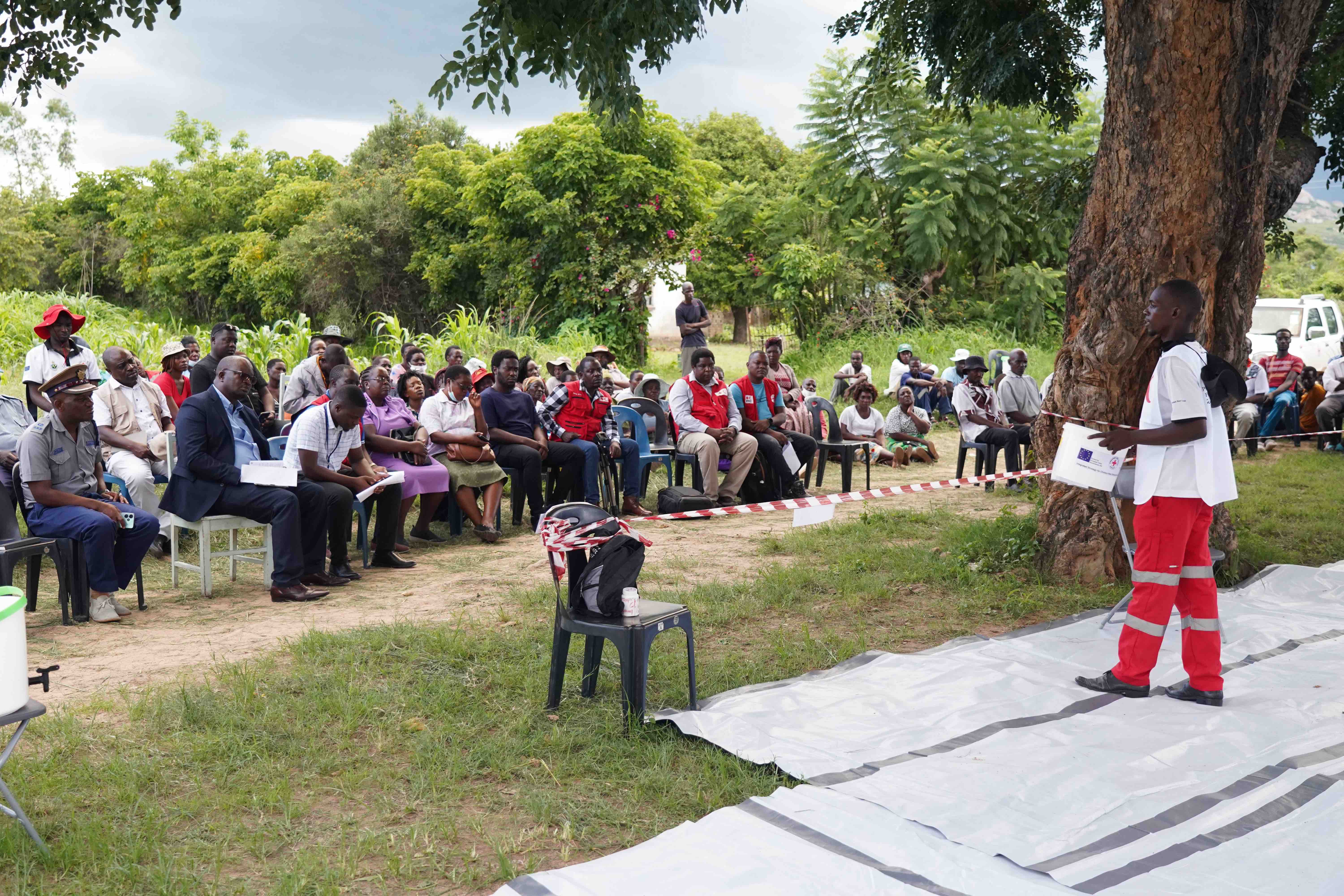 Zimbabwe Red Cross cholera prevention session