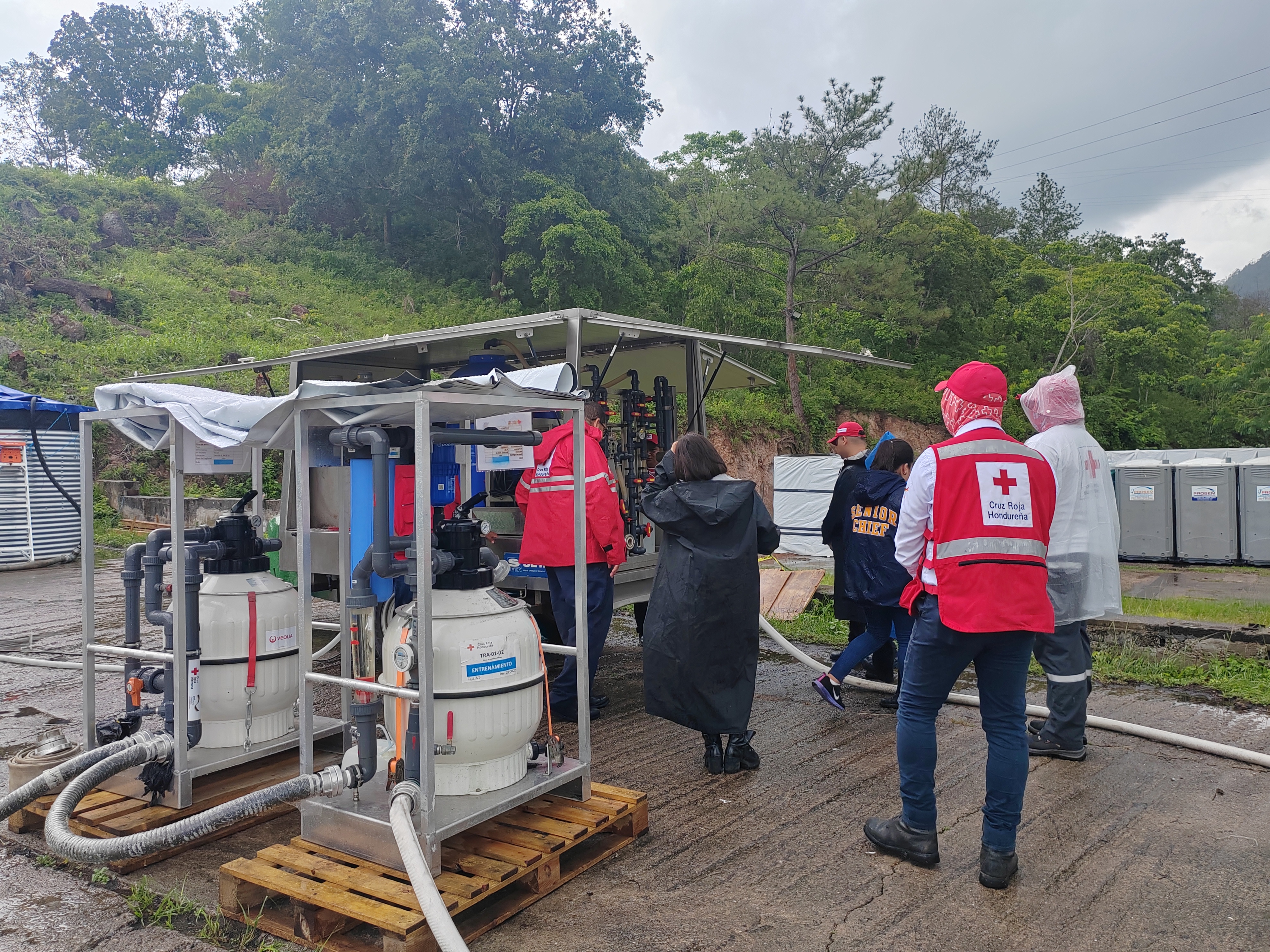 L'équipe du WASH Hub a été chargée de mettre en place le système de traitement de l'eau pour un camp de 1 000 personnes lors de la deuxième convention technique nationale de la Croix-Rouge hondurienne en juillet 2024.