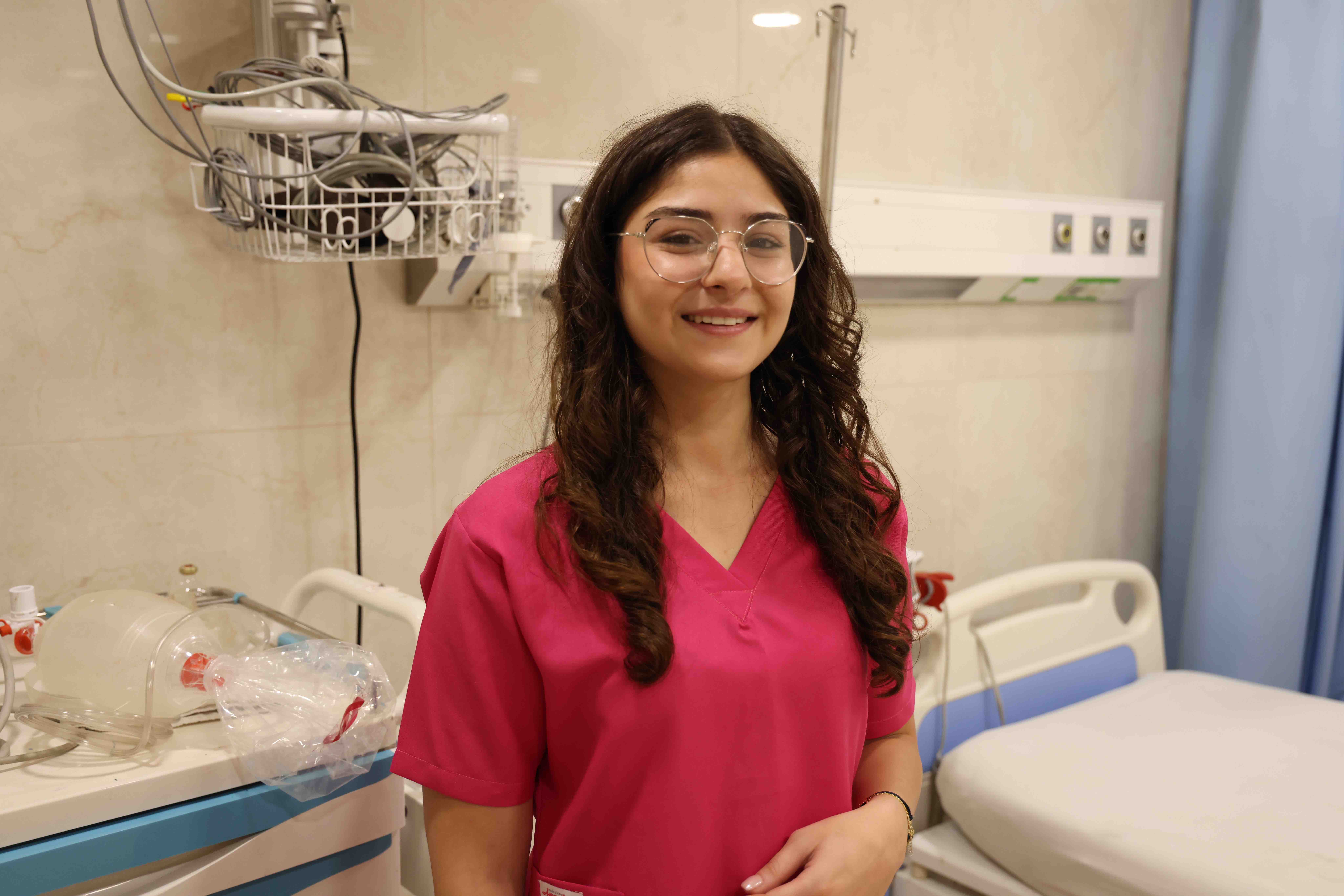 20-year-old Nagham Chanaa – the youngest intern in Al-Hamshari hospital – is pursuing her dream of becoming a doctor. 