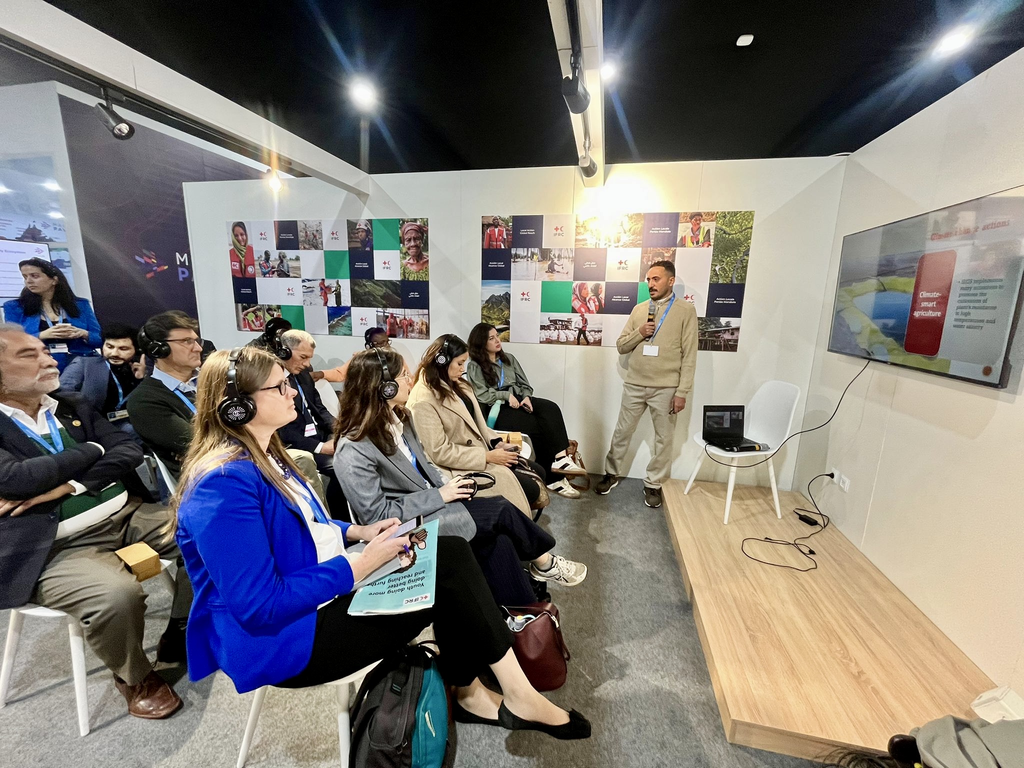 At the IFRC Pavillion at COP29, people listened to a wide range of presentations on the impacts that climate change is having on people’s health and well being all over the world. Here, the Iraqi Red Crescent shares their experiences dealing with the effects climate change is having on nutrition, access to clean water and agriculture.
