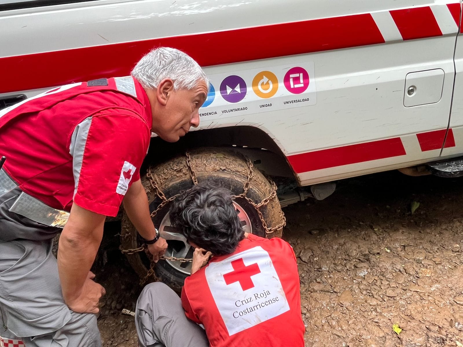 Todas las operaciones de búsqueda y rescate son exigentes, requieren profesionalidad y dedicación, un profundo conocimiento del territorio y una sólida preparación técnica y emocional del personal voluntario.  