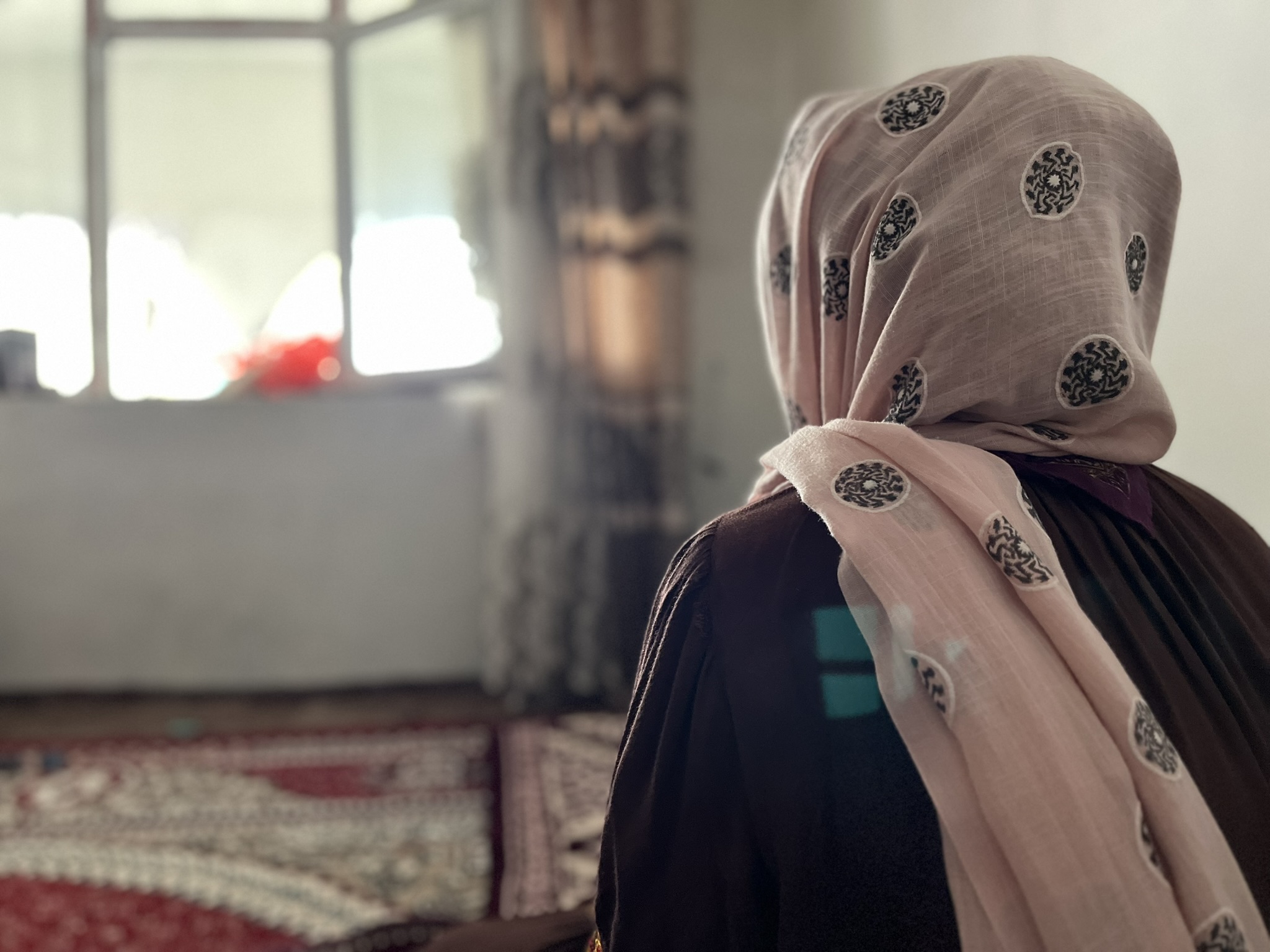 Suffering from anemia and severe headaches, Madina (not her real name) often worries about access to doctors and medications. Volunteers from the local branch of the Tajikistan Red Crescent often visit and do everything they can to ensure she gets good medical care.