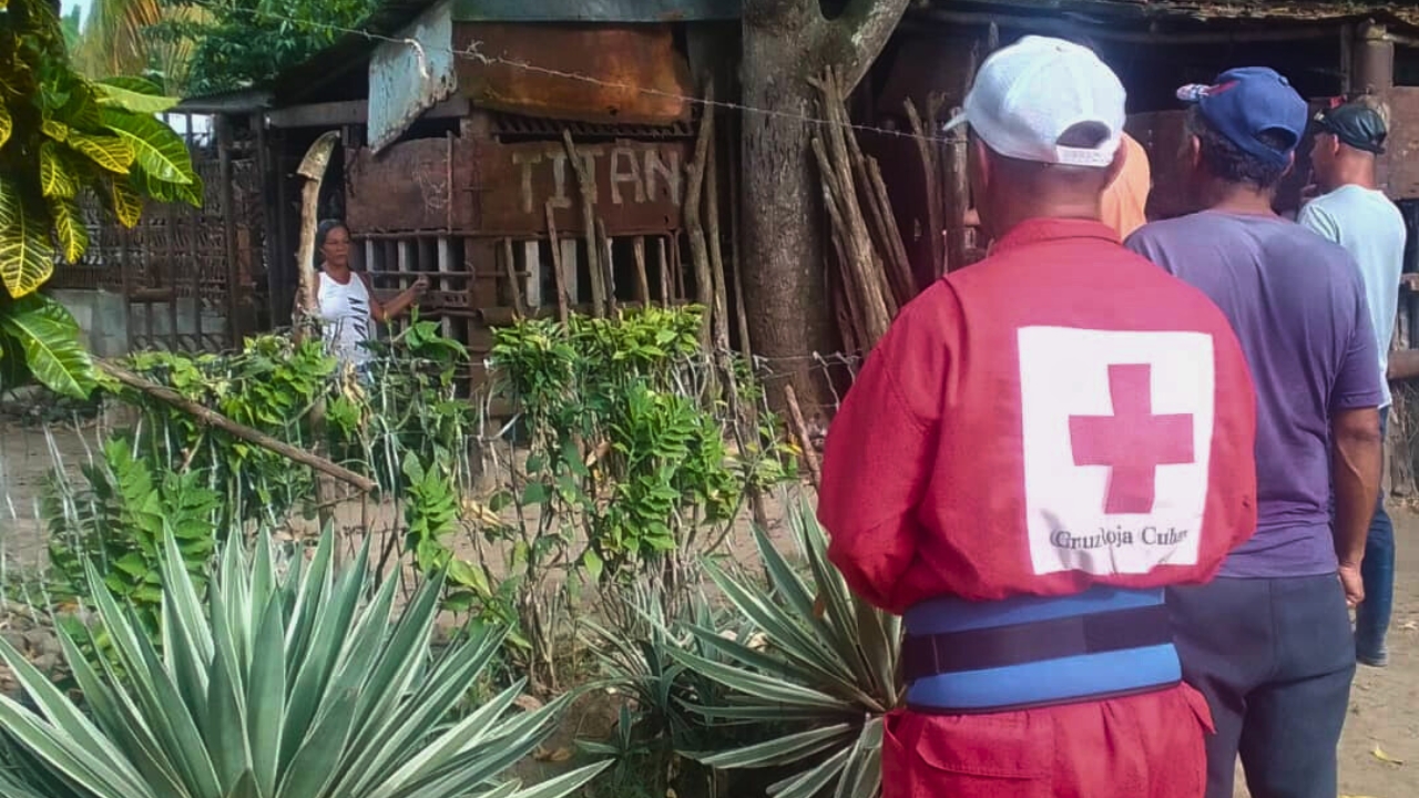 Ahead of the arrival of Hurricane Melissa, Cuban Red Cross volunteers are supporting communities most at risk.