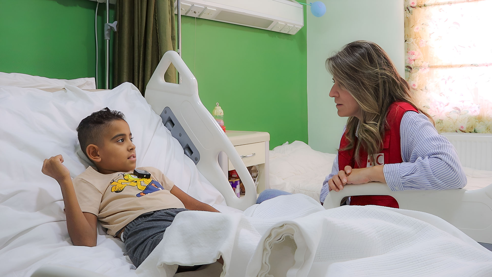 The IFRC Head of Communications for the Middle East and North Africa Region Mey Al Sayegh visited the Jordan Red Crescent Hospital and listened to Yahya’s story, a child who was medically evacuated from Gaza.
