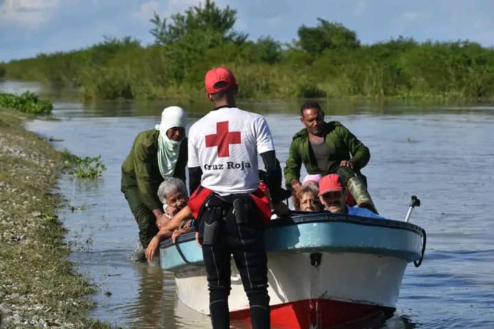 In Granma, Cuban Red Cross volunteers carry out search and rescue operations amid widespread destruction caused by Hurricane Melissa.