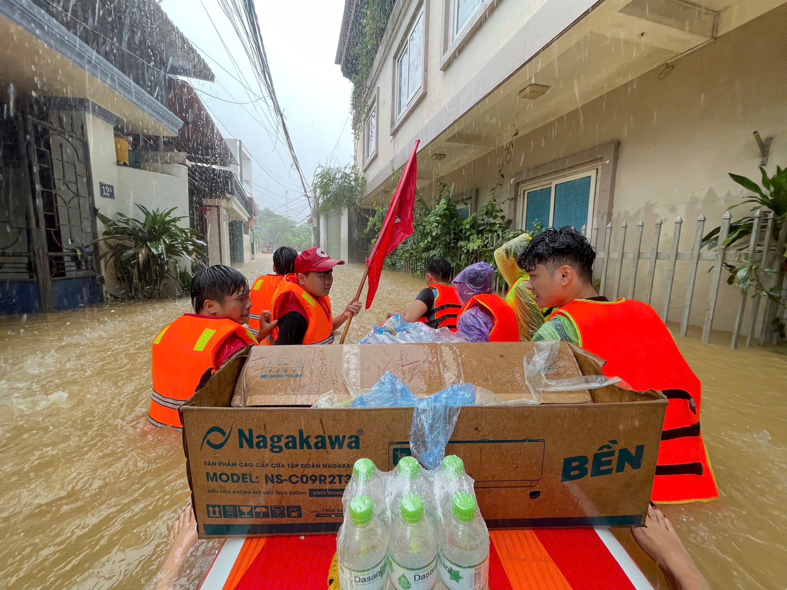 Photos of severe floods in Thai Nguyen, Viet Nam, in 2024.   Photo credit: Viet Nam Red Cross Society