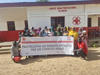 A group photo during the launch of the Children Affected by Armed Conflict project in the Central African Republic. Photo: Central African Republic Red Cross Society