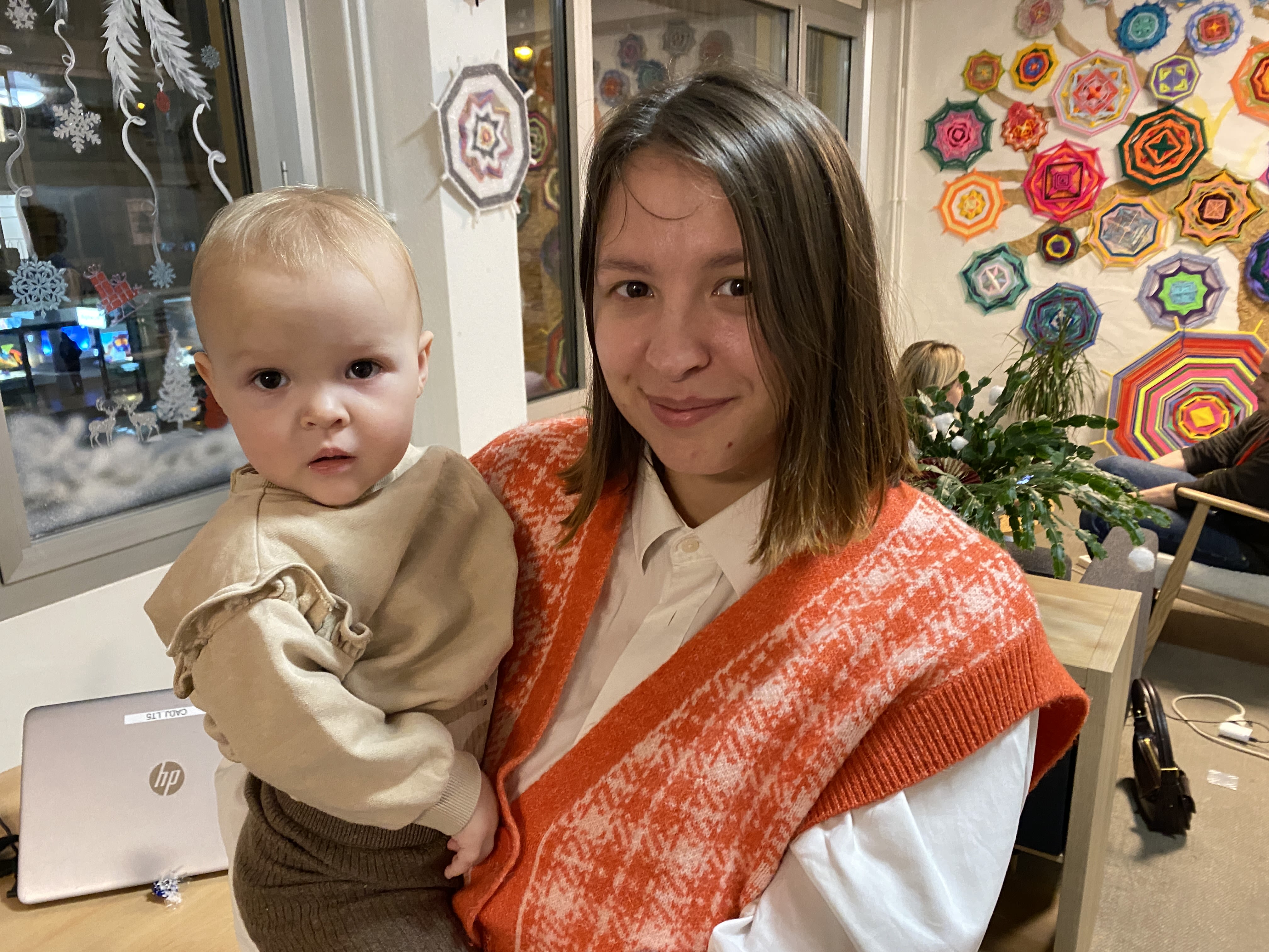 Maria, a refugee from Ukraine, says the volunteers at the Refugee Welcome Day Center run by the Geneva Red Cross have changed her life. From a feeling of stress and uncertainty, she now feels more safe and reassured about the future.