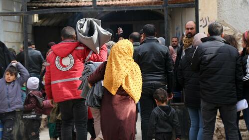 Tens of thousands of people had to flee their homes and seek safety in neighboring areas following the violent escalation around a detention facility in Sina’a in Hassakeh, northeast Syria during January 2022. Syrian Arab Red Crescent Society continues supporting the displaced communities with shelter and basic commodities.