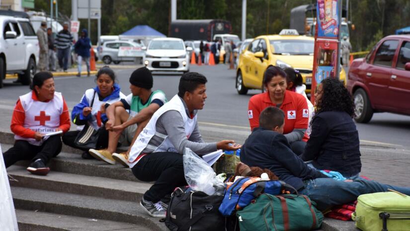 The Ecuadorian Red Cross offers services to migrants, including psychosocial support and restoring family links, at many border points throughout the country