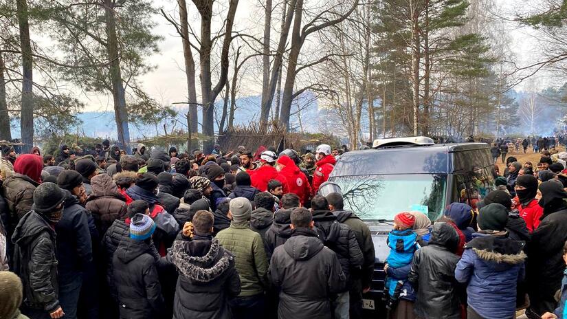 There are an estimated 2,000 people living in makeshift camps at the Poland-Belarus border. 