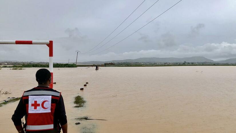 Madagascar has encountered heavy rains starting from Monday 17th, January 2022. Floods, landslides and infrastructures falls have been acknowledged. The Malagasy Red Cross society is working with the national team, notably with the governement through the BNGRC to provide materials and support to the affected populations.