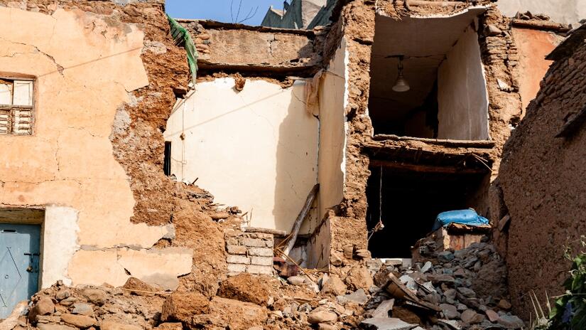 منزل في قرية أمزميز، المغرب، دُمر بسبب زلزال 8 سبتمبر/أيلول.  