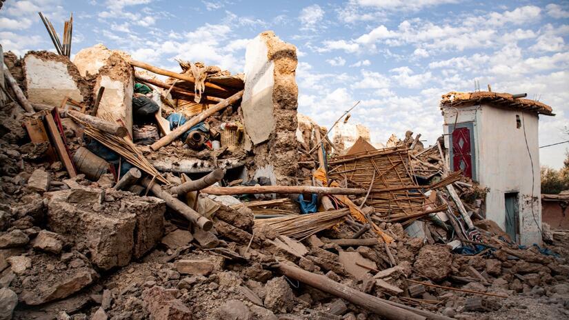 Des bâtiments endommagés et des débris sont tout ce qu'il reste de la petite ville de Tamaloukte, au Maroc. Plus de 2 000 maisons ont été détruites ou gravement endommagées par le tremblement de terre du 8 septembre.