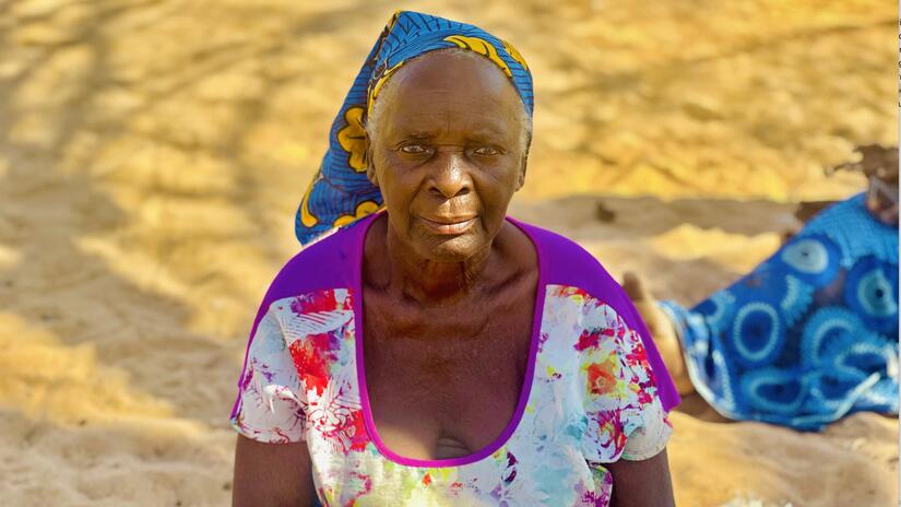 67-year-old Esnathi Mudhimba is among more than 3,400 vulnerable people impacted by the El Niño-induced drought in Zimbabwe’s Binga District.