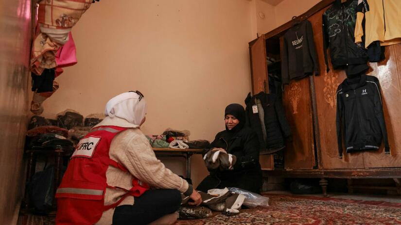 Financial and business trainings from the Syrian Arab Red Crescent helped build Hasna’s small business and her confidence as a business woman and household provider.