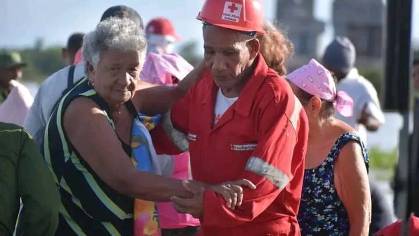 The Cuban Red Cross has supported preventive evacuations, search and rescue efforts, and rapid assessments. Volunteers have also provided psychosocial support and helped families reconnect with each other.