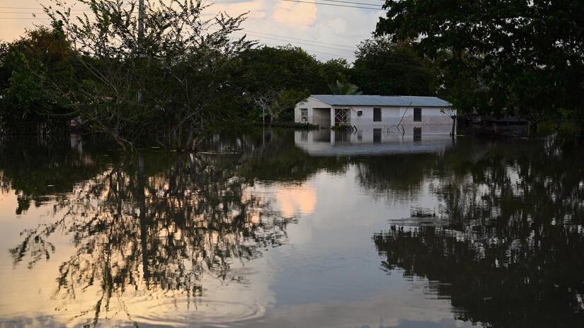 The Swiss Red Cross is deploying a specialized team that will install water purification plants and storage tanks to provide clean water for affected communities by Hurricane Melissa, as part of a bilateral cooperation between the Cuban Red Cross and the Swiss Embassy in Havana.