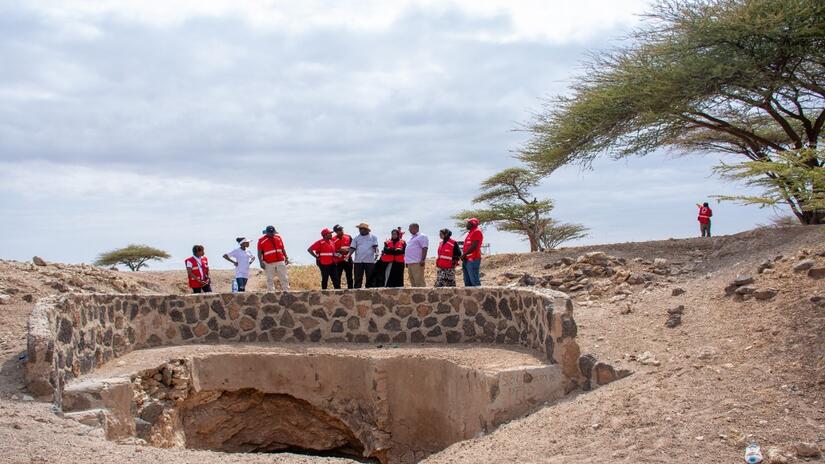 Kenya Red Cross staff and volunteers inspect a dilapidated dry community water point in Marsabit County during a recent drought assessment. Prolonged drought in Kenya’s arid and semi-arid lands (ASALs) has depleted water sources and devastated food production, leaving millions at risk of hunger and malnutrition. 