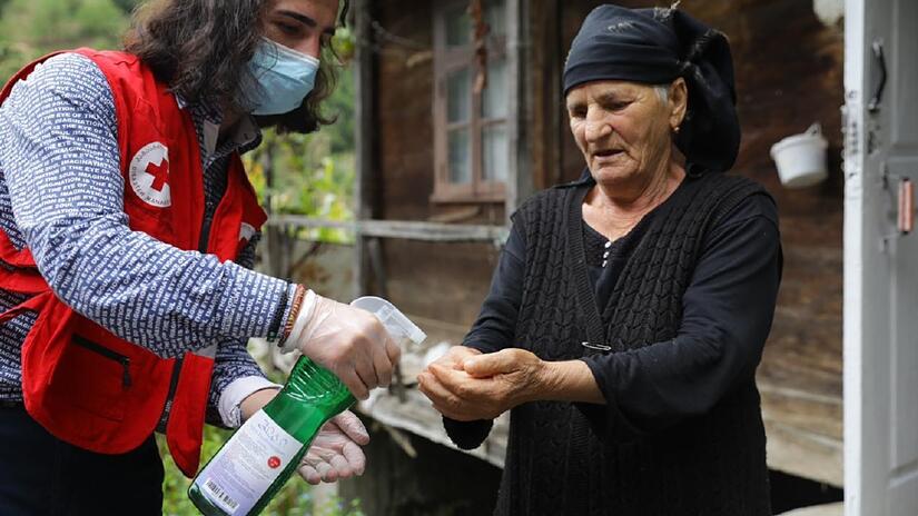 Georgia Red Cross Society and the UNFPA jointly respond to socio-economic challenges related to COVID-19.As part of the joint project  volunteers are delivering food and hygiene parcels, as well as pr