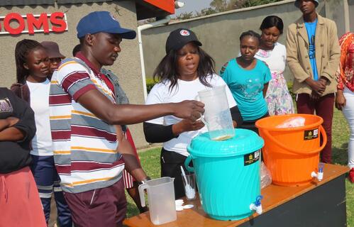 Zimbabwe Red Cross brings its cholera response directly to affected communities.