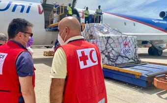 IFRC relief goods arrive via plane at the airport in Port au Prince, Haiti following the earthquake in August 2021, where IFRC and Red Cross teams are on the ground to distribute them to affected communities as quickly as possible.