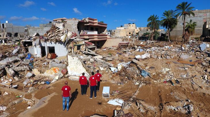 متطوعو الهلال الأحمر التركي يصلون إلى ليبيا لدعم الاستجابة الطارئة للعاصفة دانيال في سبتمبر/ايلول 2023. 